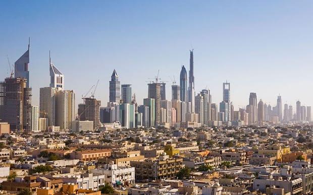 B0W748 / Dubai Skyline